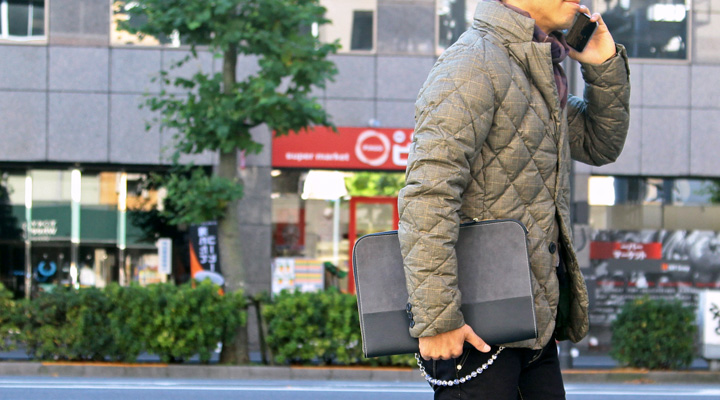 高すぎるアウターは売れていないそうです。そう、売れ続けるには理由があるんです。