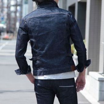 ストリートファイトもできる？！戦えて自転車にも乗れるGジャン。