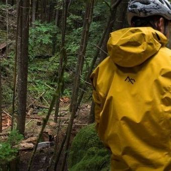 興奮再び。あのブランドを作り上げたメンバーが提案する、新しいサイクルアパレルのかたち。