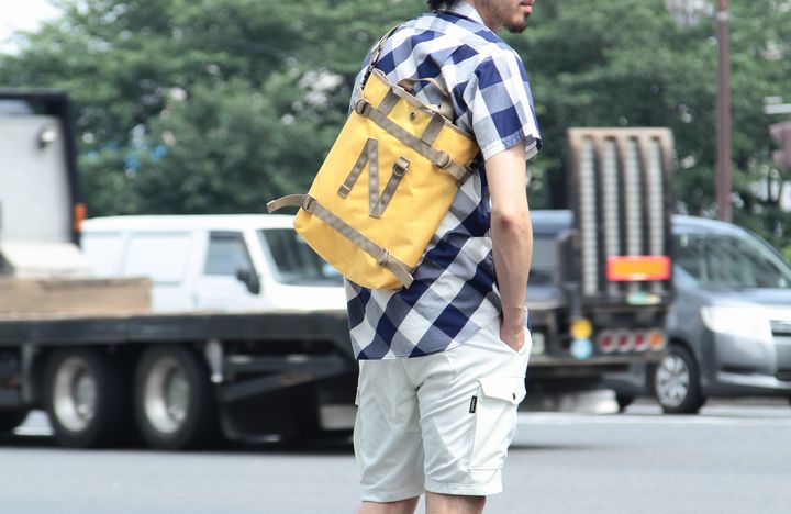 暑さの原因は荷物にもある？夏のバッグ最小化計画。