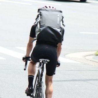 涼しくなってきた今こそ、半袖で思いっきり走れる季節です。