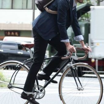 自転車パンツの概念を覆していきたいと思っています。