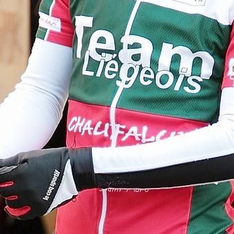 プラスアイテムで冬でも快適ライディング！