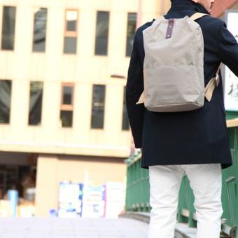 学生になるバックパックと、ならないバックパック。