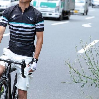 またその色選ぶの？今年の夏は、迷ったらまず「ホワイト」にして下さい。