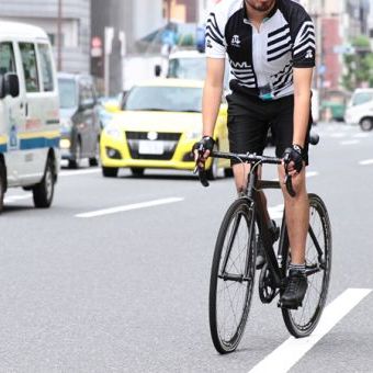 みんなどうしてるの？サイクルジャージを街乗りで活躍させる、着こなしの"いろは"。