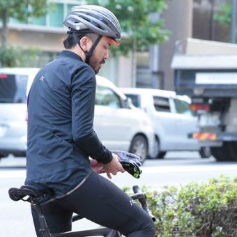 サイクルヘルメットも次の世代に。人の頭の構造からヒントを得た「保護」ヘルメット。