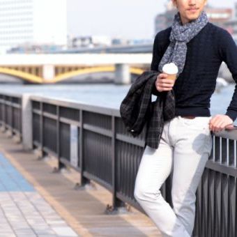 レストランでコートを脱がないわけにはいかないわけで・・・
