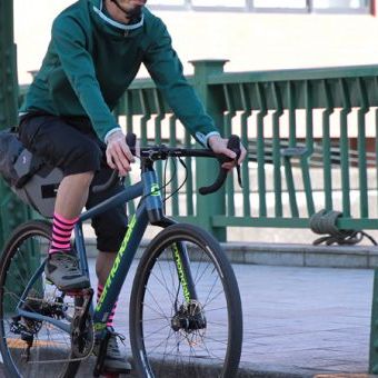パーカーでロードバイクってぶっちゃけどうなの？をアリにしたパーカー