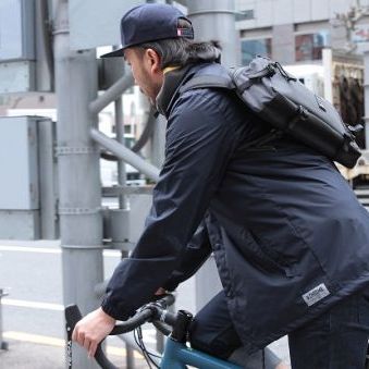二度見する程カッコいいサイクリスト達は、必ずどこかにヤンチャさと遊び心を入れている