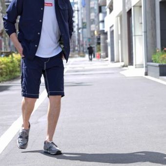 西海岸の風を感じるには、ボードショーツではなくライドショーツ？