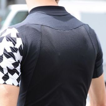 まだ先は長いから。すぐ乾く「最軽量ジャージ」で夏を乗り切る。