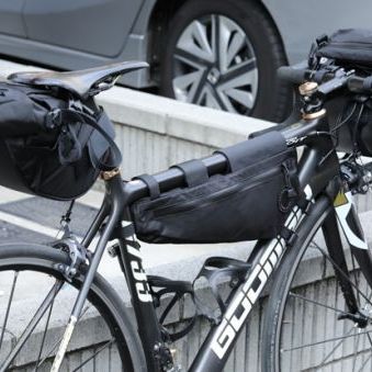 乗り方によってウェアや自転車を変えるように、サドルバッグも変えたっていいじゃない