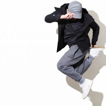 ボアやフリースだけじゃない、アクティブ派には「あったかるい」ニットがいい。