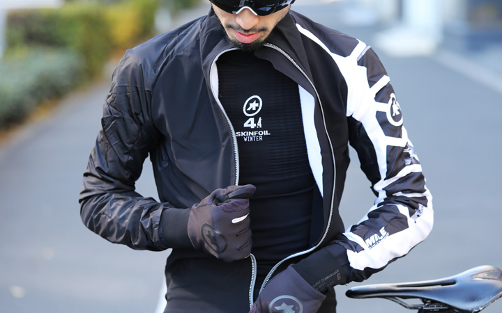 1mmたりとも寒さを感じたくない。そんな自転車乗りにとって、お守りのような存在です。
