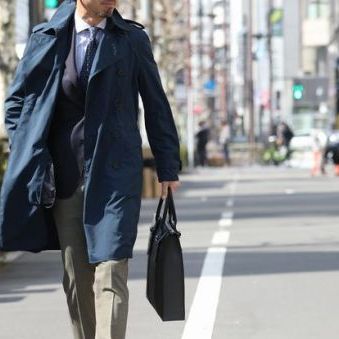 春の寒暖差から命を守るには“ナイロン”が必須です。
