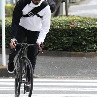冬には「つまんない」と言われた格好だって、春だからこそ映える？TOKYO Wheels的、モノトーンライドスタイル。