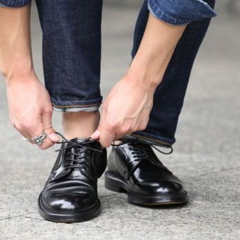 王道のプレーントゥシューズ、満を持して登場。