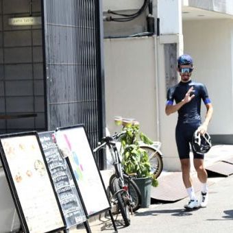 ローディの一難、これにて解決。ピチピチを隠す「カフェビブショーツ」。
