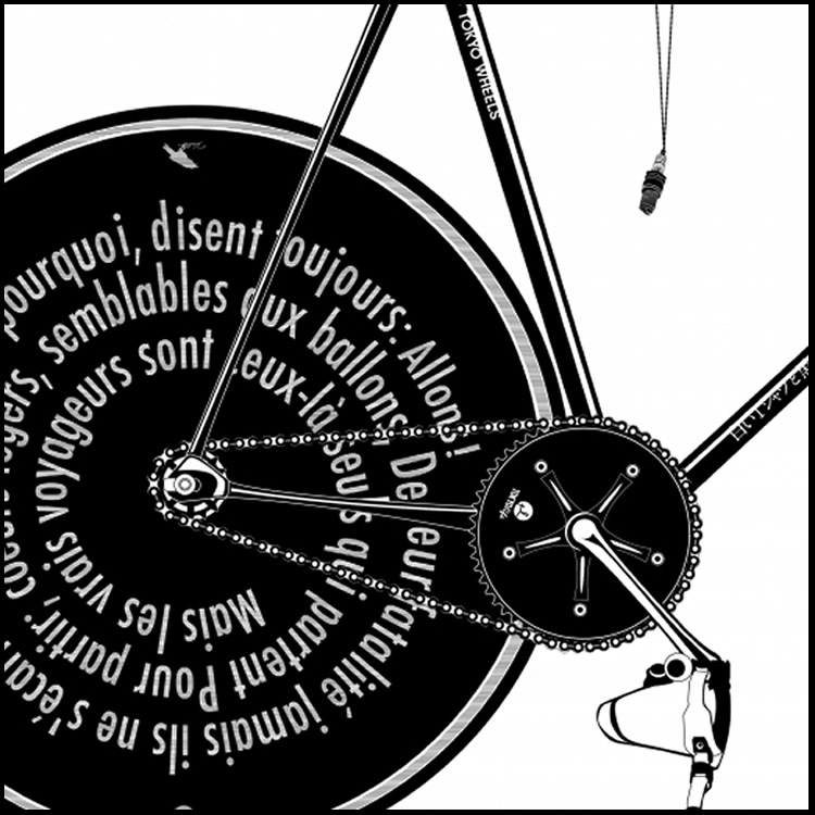 BIKE JAM出展ブランド：白いTシャツと黒いバイク。