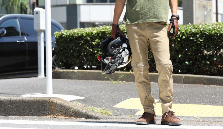 足元の風を取り込む最強の夏パン。