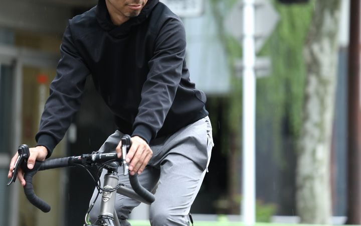 雨も風も防げる格好良いパーカー、これって欲張り！？