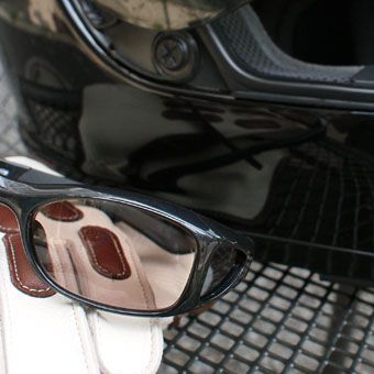 待望の再入荷！ライディングの為のアイウェア