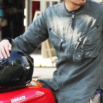 夏要素をプラスした、Max Frit定番の2WAYモトシャツ