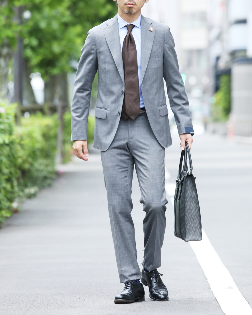 その差に愕然とすること必至。“本気”のウールスーツ。|TOKYOlife その差に愕然とすること必至。“本気”のウールスーツ。|TOKYOlife