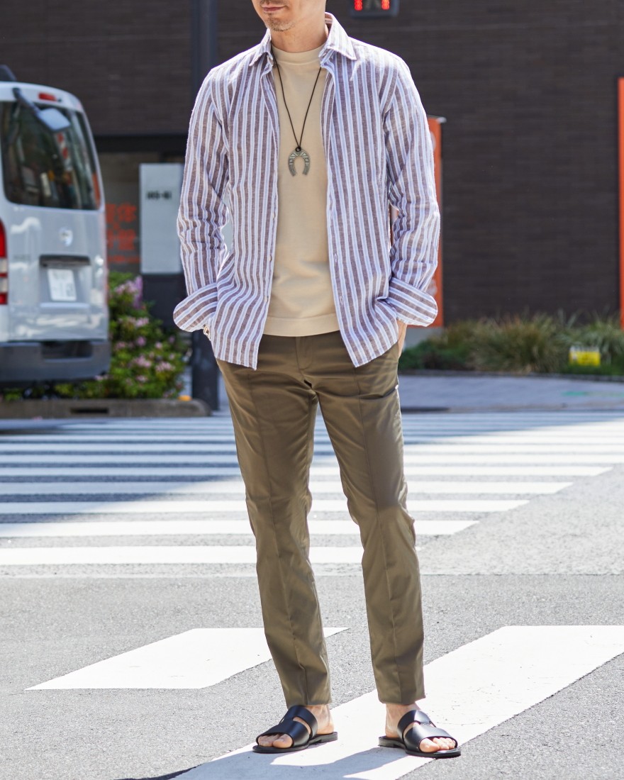 セミワイドカラー コットンリネンオルタネートストライプシャツ