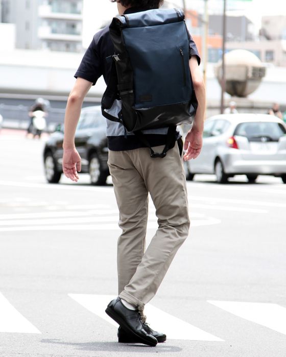 バックパックとメッセンジャーって 結局どっちがいいの Tokyolife バックパックとメッセンジャーって 結局どっちがいいの Tokyolife