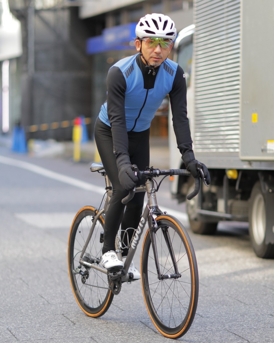 アソス　サイクリング用アームウォーマー 、ニーウォーマー4点セット アソスサイクリング用アームウォーマー 、ニーウォーマー4点セット